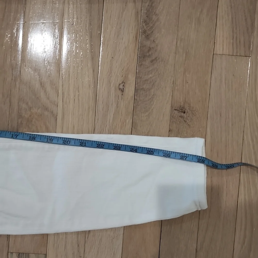 Express Jeans. Size 0R - Picture 7 of 13